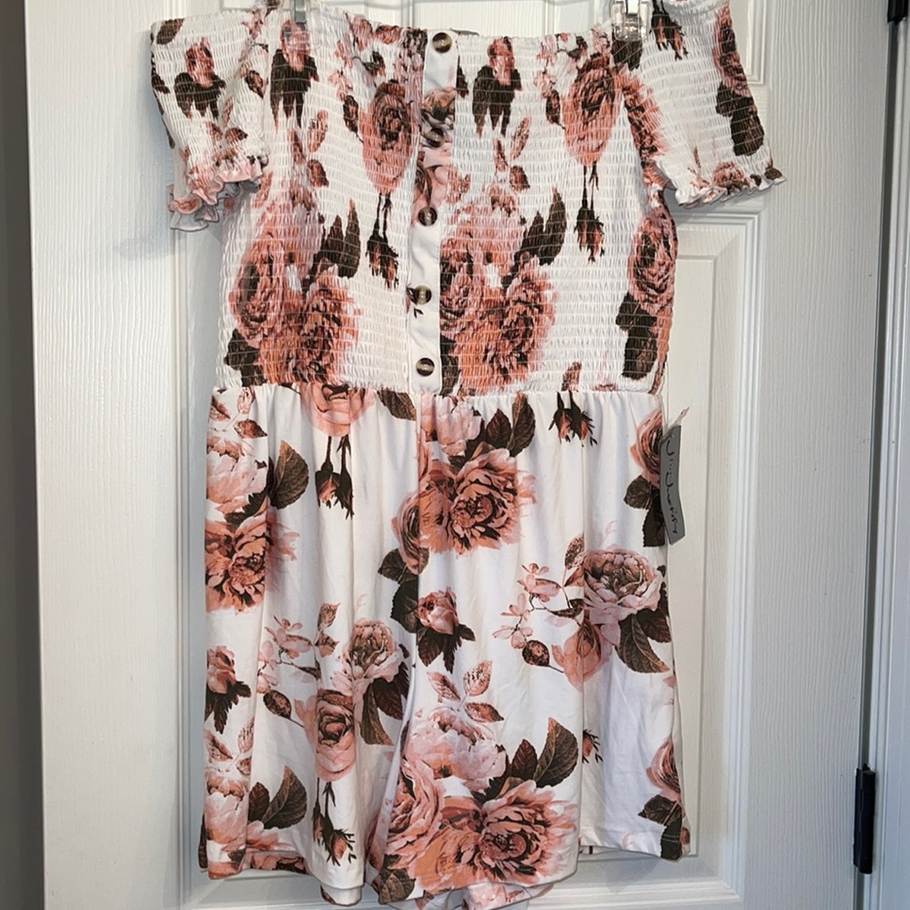 Floral off the shoulders romper